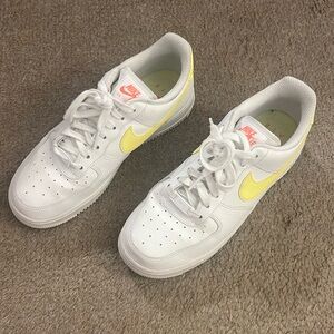 Nike Air Force 1 Sneakers